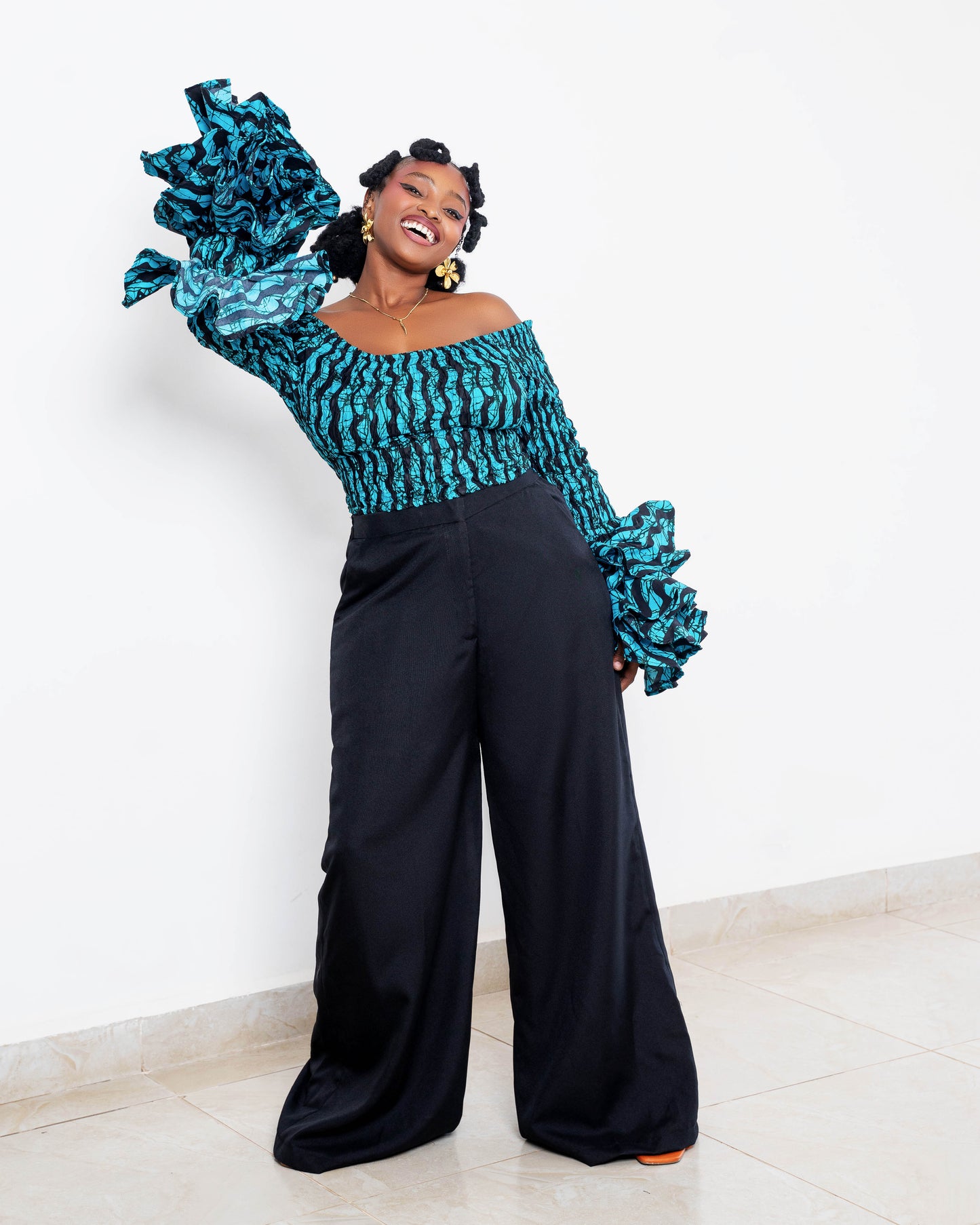 Soso Women's African Print Top with Dramatic Sleeves - Blue